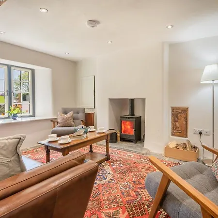 2 Bed In Sz197 Semesterbostad Bowness-on-Windermere