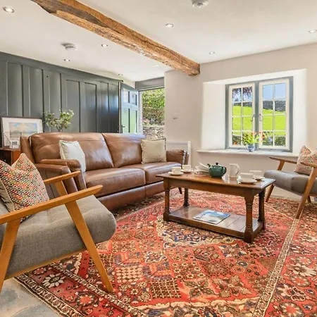 2 Bed In Sz197 Holiday home